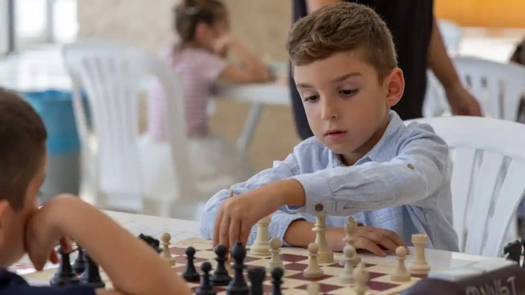 Cumhuriyetin 102. Yılında Satranç Coşkusu: 137 Sporcu Kıyasıya Yarıştı 3